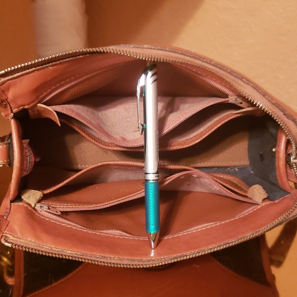 D&B Vintage Shoulder Purse - Picture 7 of 7